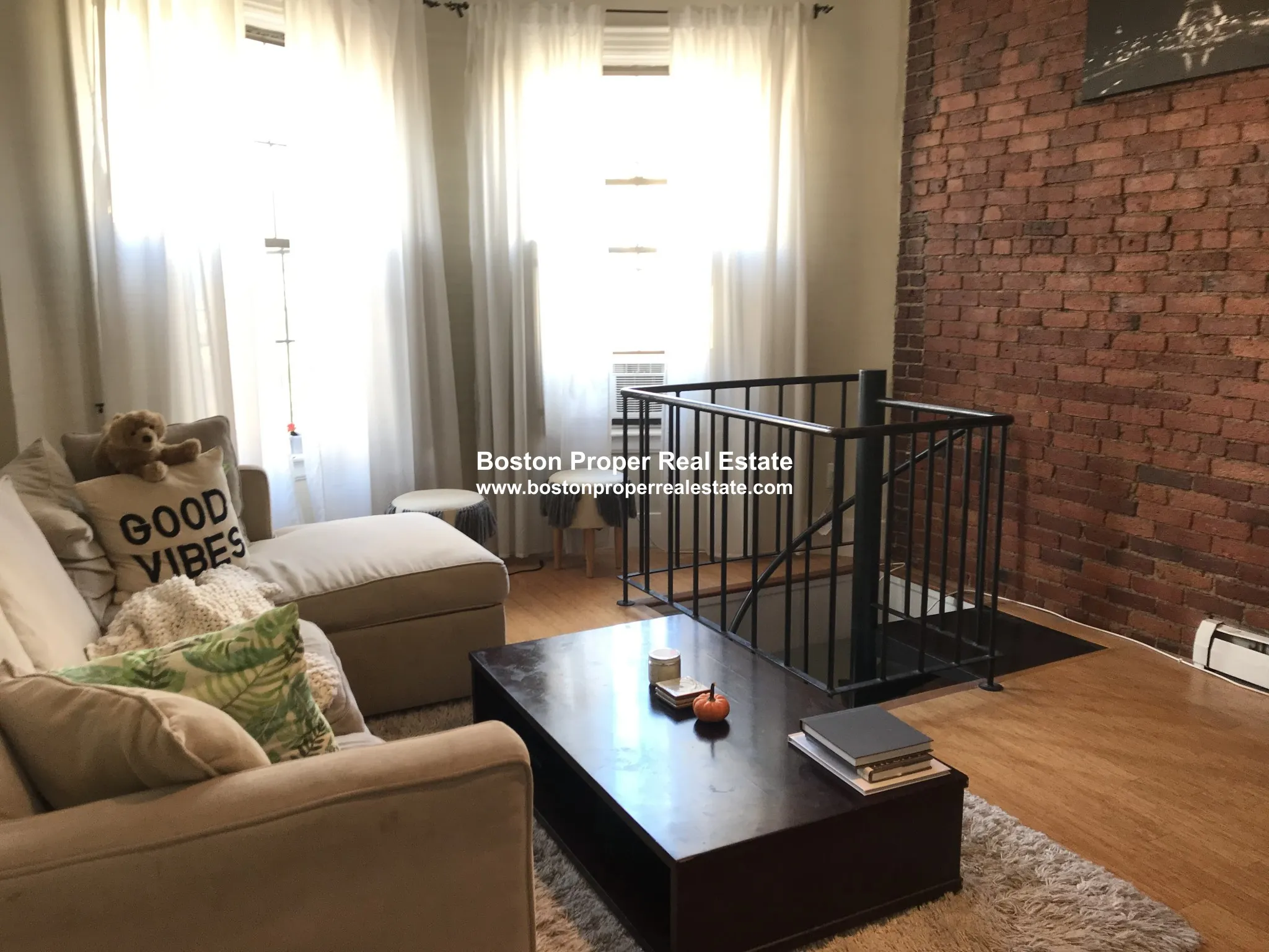 1 bed, 1 bath apartment for rent at 160 Saint Botolph St Unit 2, Back Bay — photo 3 of 10