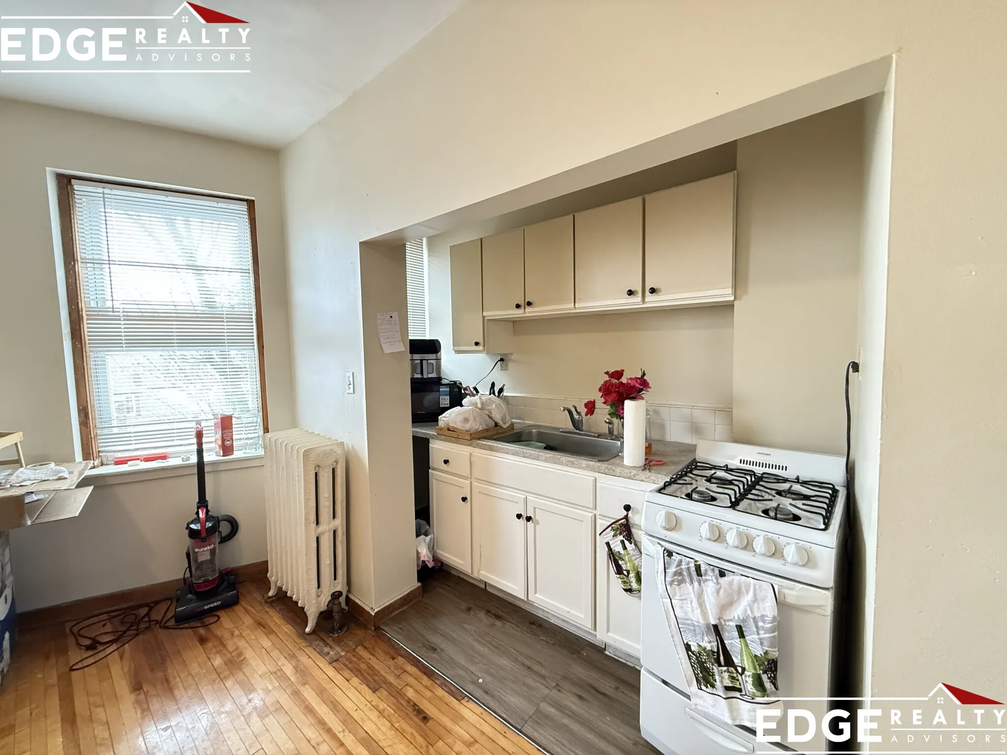 1 bed, 1 bath apartment for rent at 160 Strathmore Rd Unit 17, Brighton — photo 2 of 5