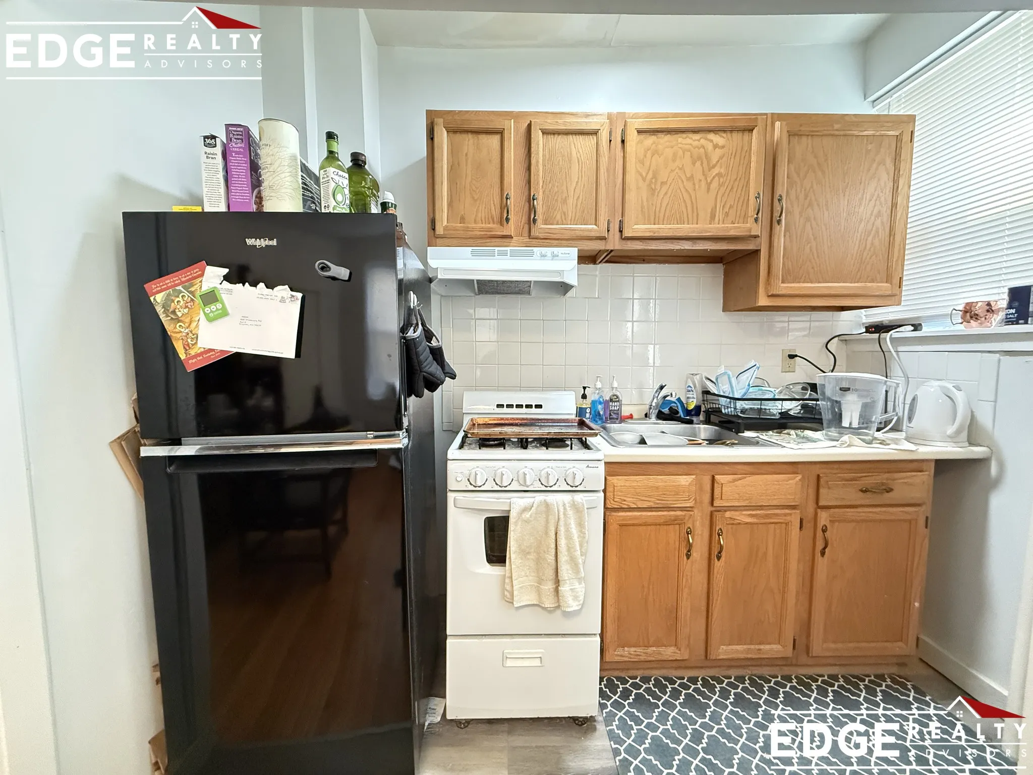 1 bed, 1 bath apartment for rent at 160 Strathmore Rd Unit 2, Brighton — photo 3 of 4
