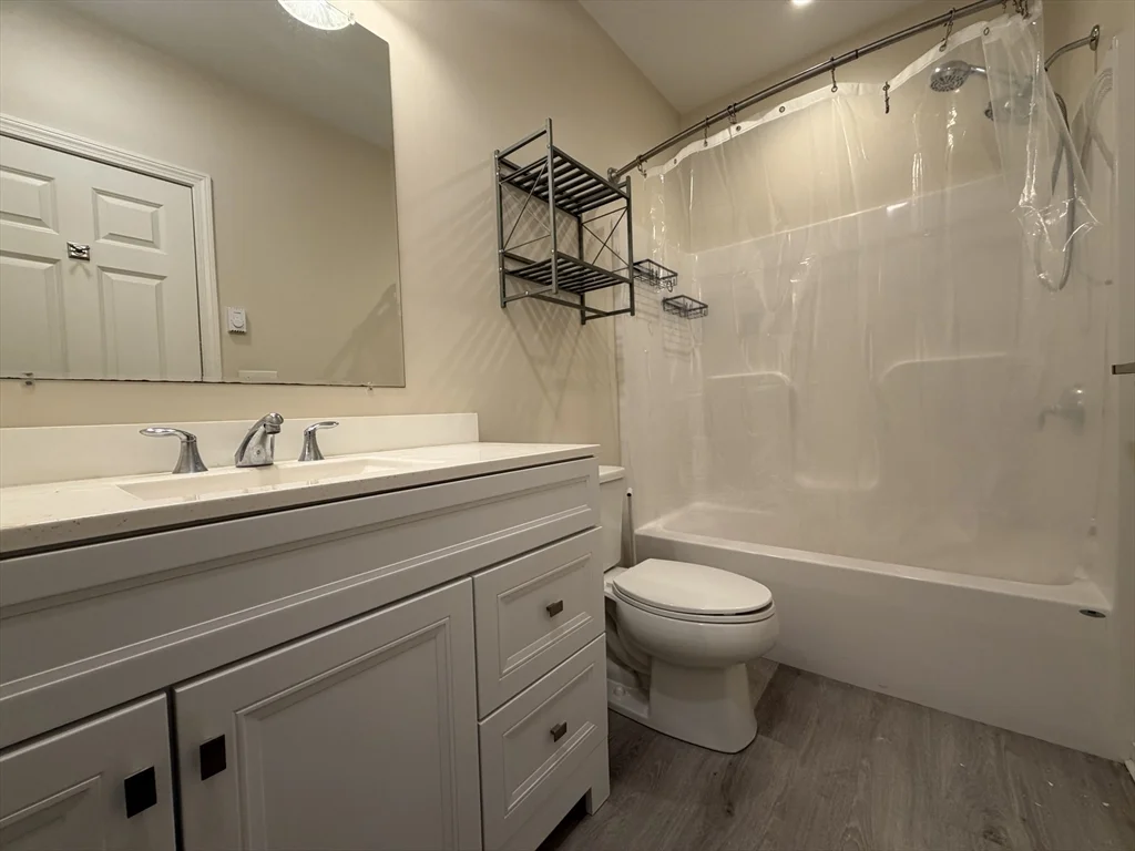 2 bed, 1 bath apartment for rent at 160 Summer St Unit 3, Haverhill — photo 17 of 17