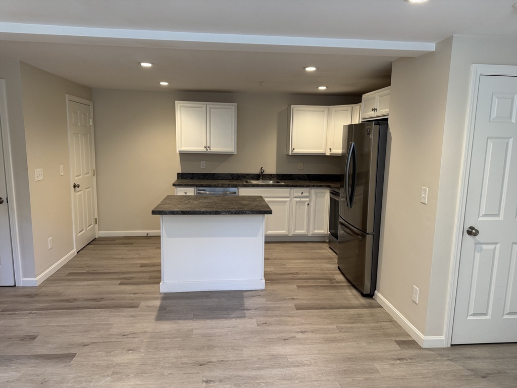 2 bed, 1 bath apartment for rent at 160 Summer St Unit 6, Zip 01830 — photo 6 of 15