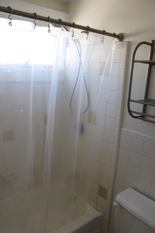1 bed, 1 bath apartment for rent at 160 Turner Rd Unit 2, Scituate — photo 10 of 10