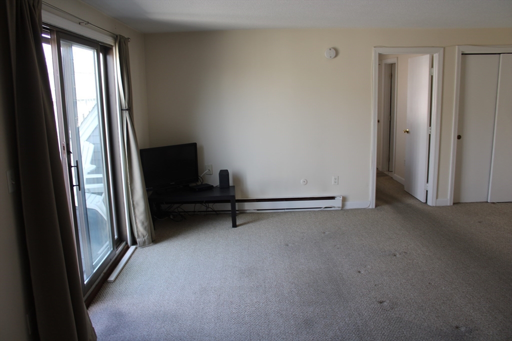 1 bed, 1 bath apartment for rent at 160 Turner Rd Unit 2, Scituate — photo 7 of 10
