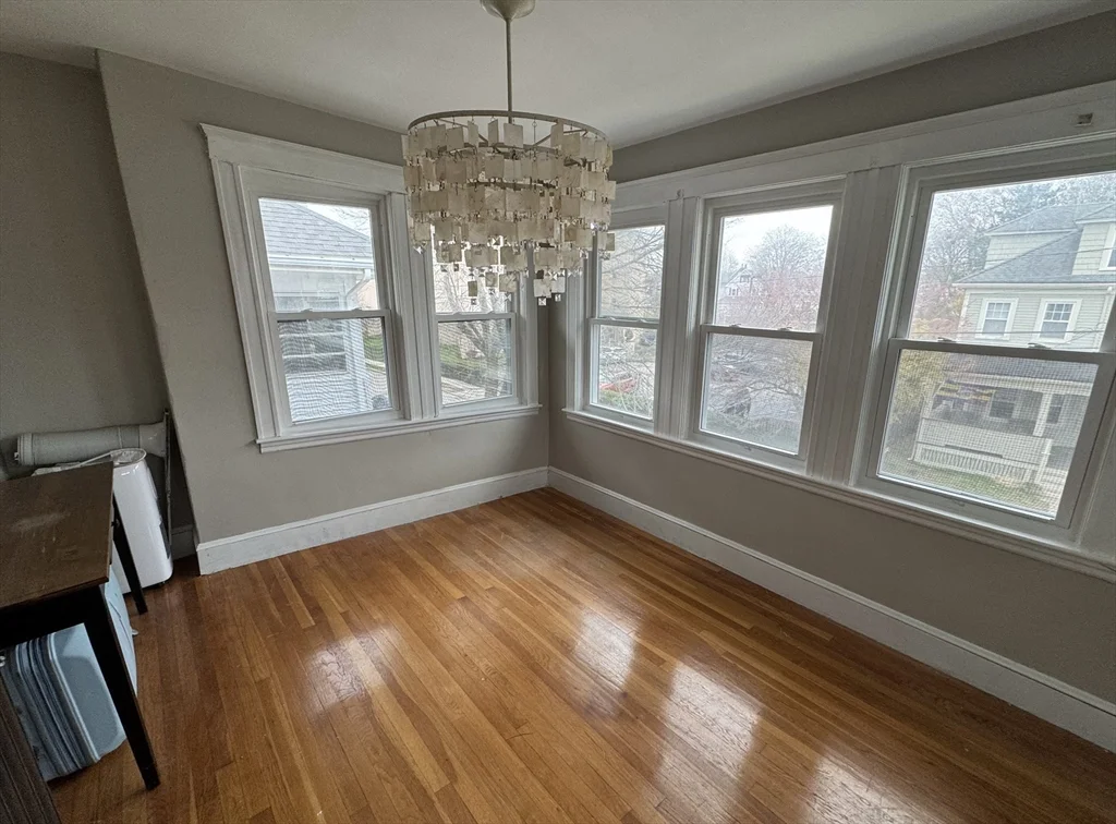 2 bed, 1 bath apartment for rent at 160 Vassal Unit 2, Quincy — photo 3 of 11