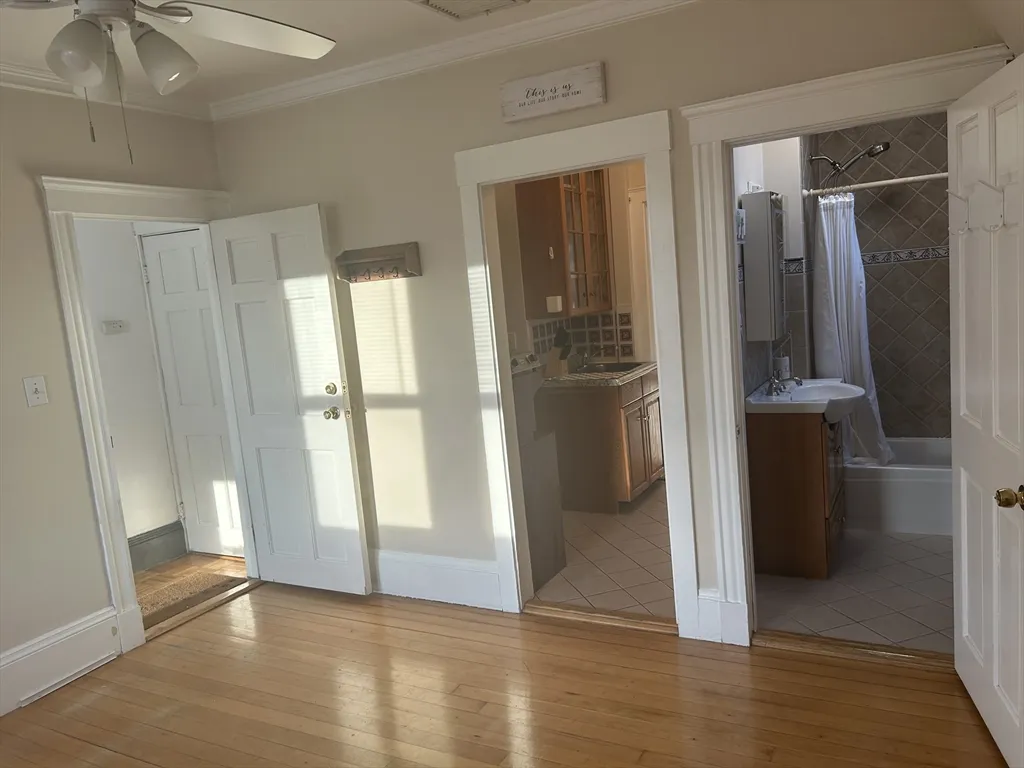 1 bed, 1 bath apartment for rent at 160 Washington St Unit 3, Brighton — photo 7 of 11