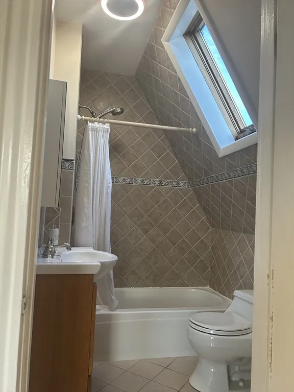 1 bed, 1 bath apartment for rent at 160 Washington St Unit 3, Brighton — photo 10 of 11
