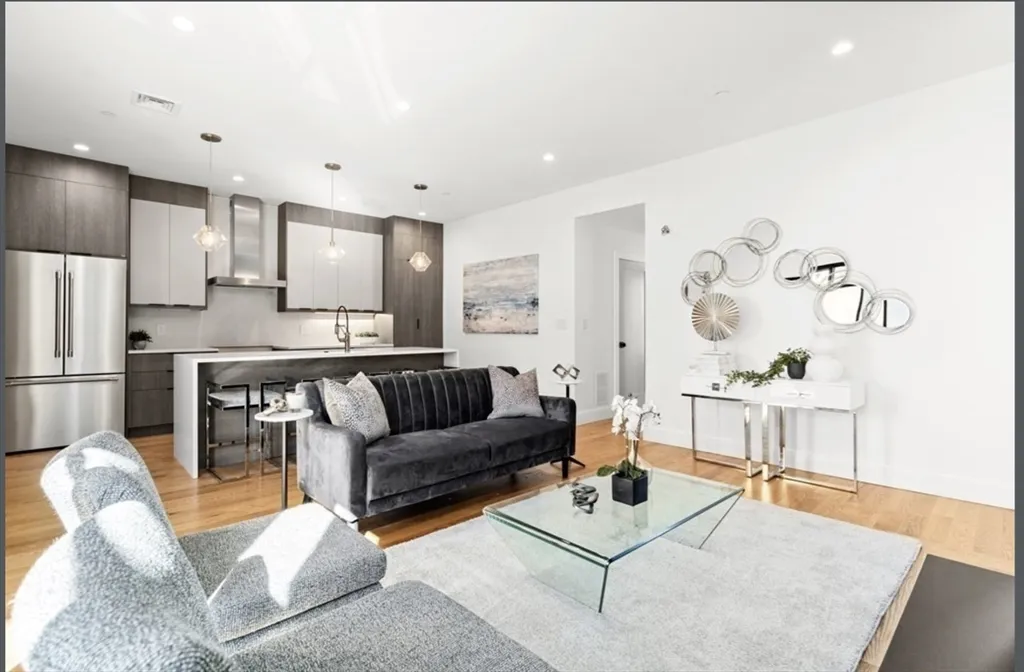 2 bed, 2 bath apartment for rent at 160 West Seventh St Unit 4, South Boston — photo 5 of 17