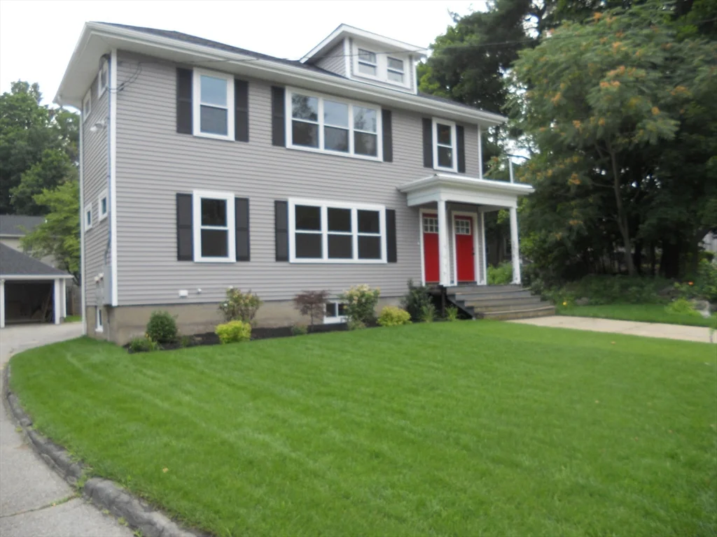 3 bed, 2 bath apartment for rent at 160 Weston St Unit 1, Waltham — photo 1 of 17