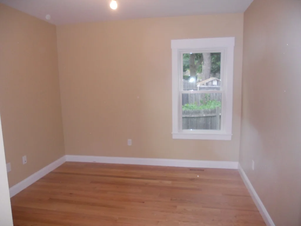 3 bed, 2 bath apartment for rent at 160 Weston St Unit 1, Waltham — photo 10 of 17