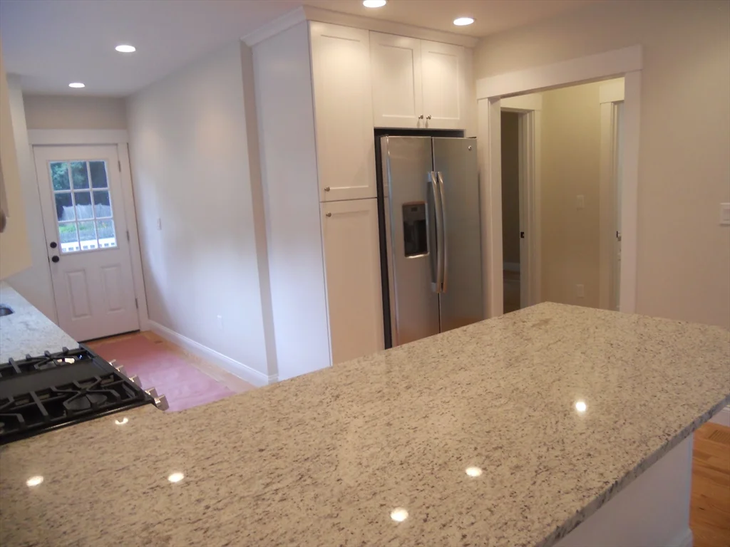 3 bed, 2 bath apartment for rent at 160 Weston St Unit 1, Waltham — photo 5 of 17