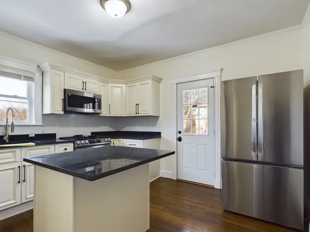 3 bed, 2 bath apartment for rent at 160 Williams St Unit 2, Jamaica Plain — photo 1 of 10