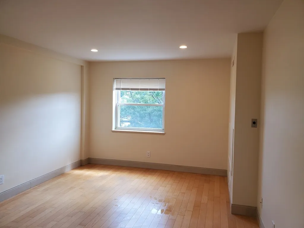 2 bed, 2 bath apartment for rent at 1600 Beacon St Unit 806, Corey Hill — photo 6 of 9