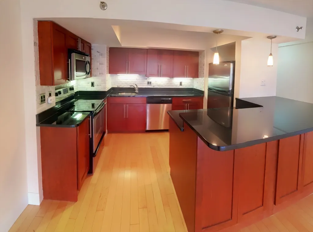 1 bed, 1 bath apartment for rent at 1600 Beacon St Unit 907, Corey Hill — photo 4 of 16