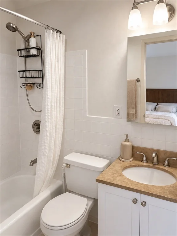 2 bed, 2 bath apartment for rent at 1600 Beacon Unit PH11, Coolidge Corner — photo 9 of 10