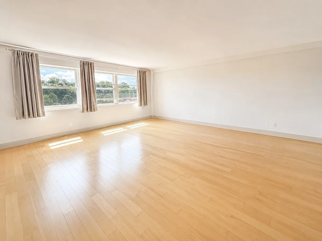 2 bed, 2 bath apartment for rent at 1600 Beacon Unit PH11, Coolidge Corner — photo 2 of 10