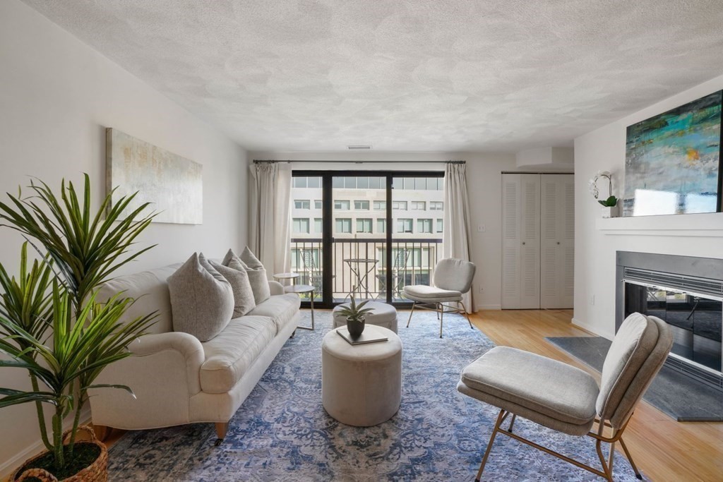 2 bed, 2 bath apartment for rent at 1600 Mass Ave Unit 705, Neighborhood Nine — photo 5 of 16