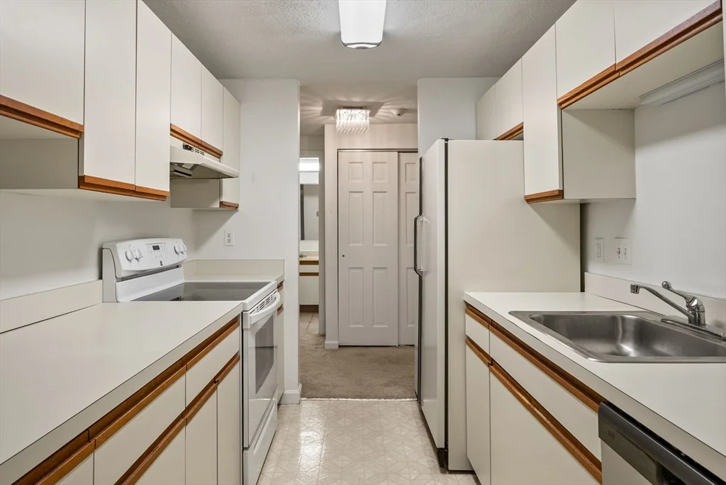 2 bed, 2 bath apartment for rent at 1600 Massachusetts Ave Unit 205, Neighborhood Nine — photo 9 of 23