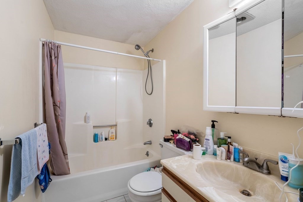 2 bed, 2 bath apartment for rent at 1600 Massachusetts Ave Unit 405, Neighborhood Nine — photo 13 of 15