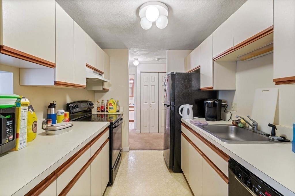 2 bed, 2 bath apartment for rent at 1600 Massachusetts Ave Unit 405, Neighborhood Nine — photo 6 of 15