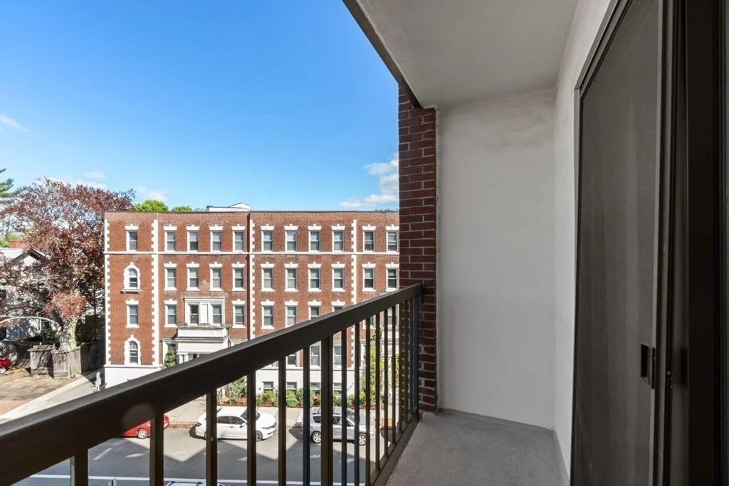 2 bed, 1 bath apartment for rent at 1600 Massachusetts Ave Unit 502, Harvard Square — photo 4 of 14
