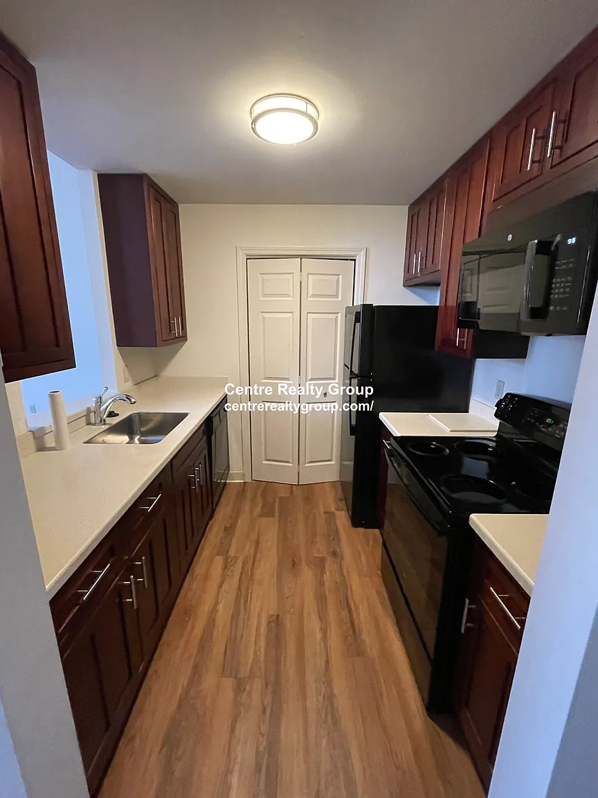 2 bed, 2 bath apartment for rent at 1600 Washington St Unit 106, West Newton — photo 2 of 12