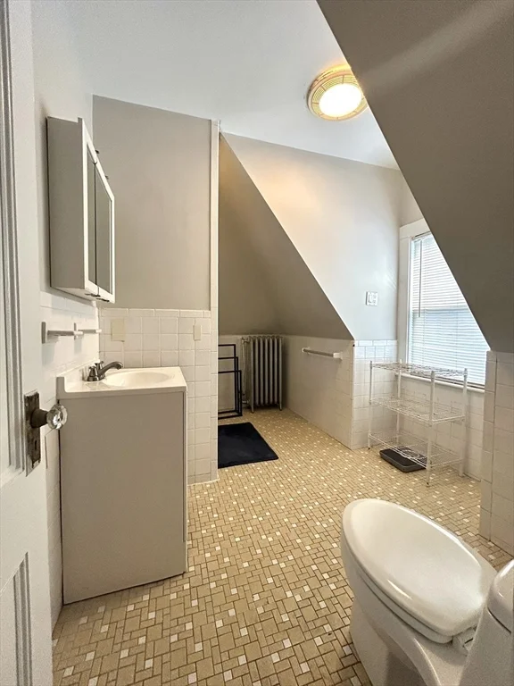 4 bed, 2 bath apartment for rent at 1601 Centre St Unit -, Newton — photo 21 of 23