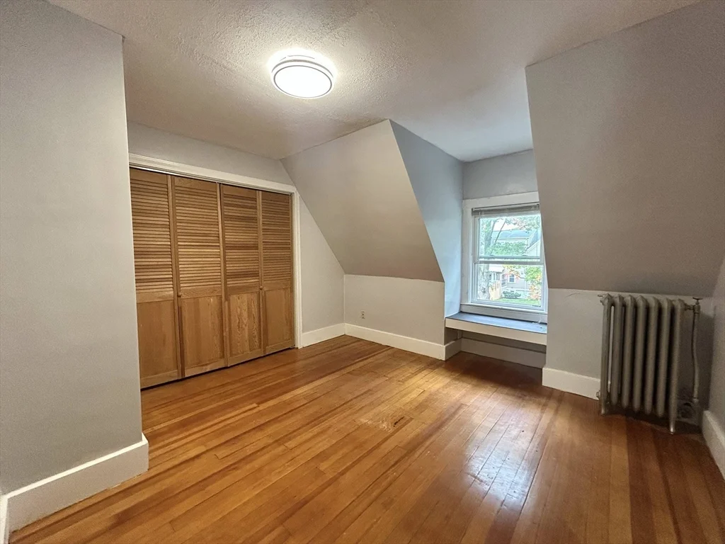 4 bed, 2 bath apartment for rent at 1601 Centre St Unit -, Newton — photo 16 of 23