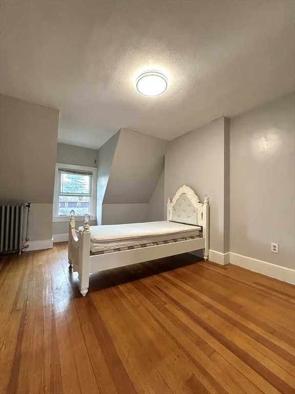 4 bed, 2 bath apartment for rent at 1601 Centre St Unit -, Newton — photo 19 of 23