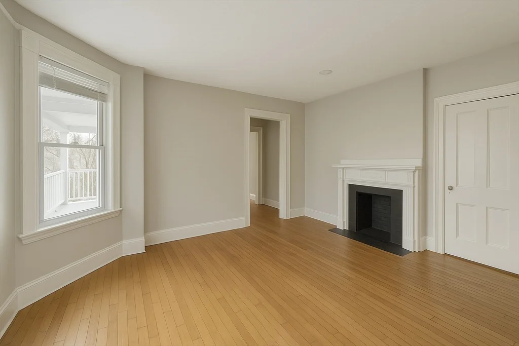 3 bed, 1 bath apartment for rent at 1603 Centre St Unit -, Newton — photo 2 of 8