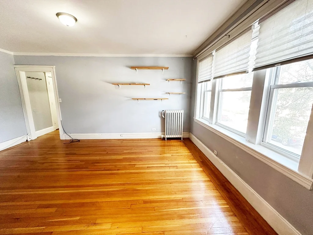 1 bed, 1 bath apartment for rent at 1607 Commonwealth Ave Unit 10, Brighton — photo 3 of 12