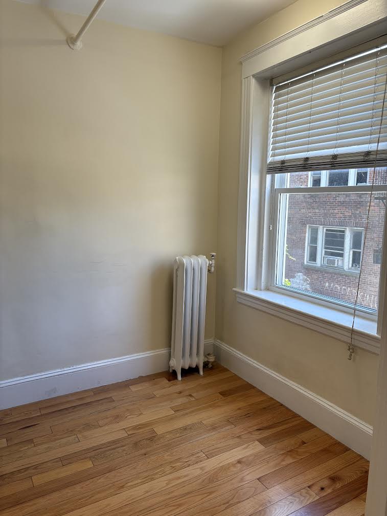 1 bed, 1 bath apartment for rent at 1607 Commonwealth Ave Unit 12A, Brighton — photo 4 of 5