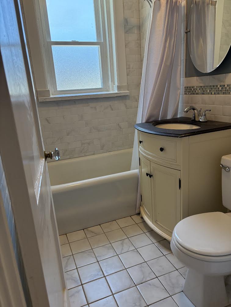 1 bed, 1 bath apartment for rent at 1607 Commonwealth Ave Unit 12A, Brighton — photo 3 of 5
