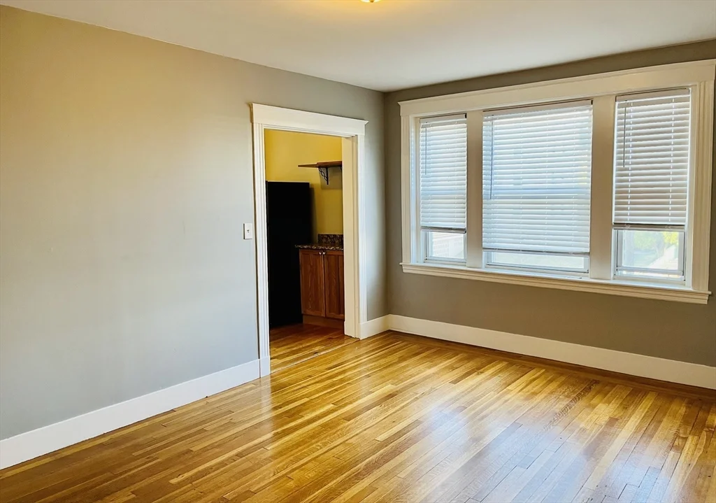 Studio bed, 1 bath apartment for rent at 1607 Commonwealth Ave Unit 14, Brighton — photo 1 of 15