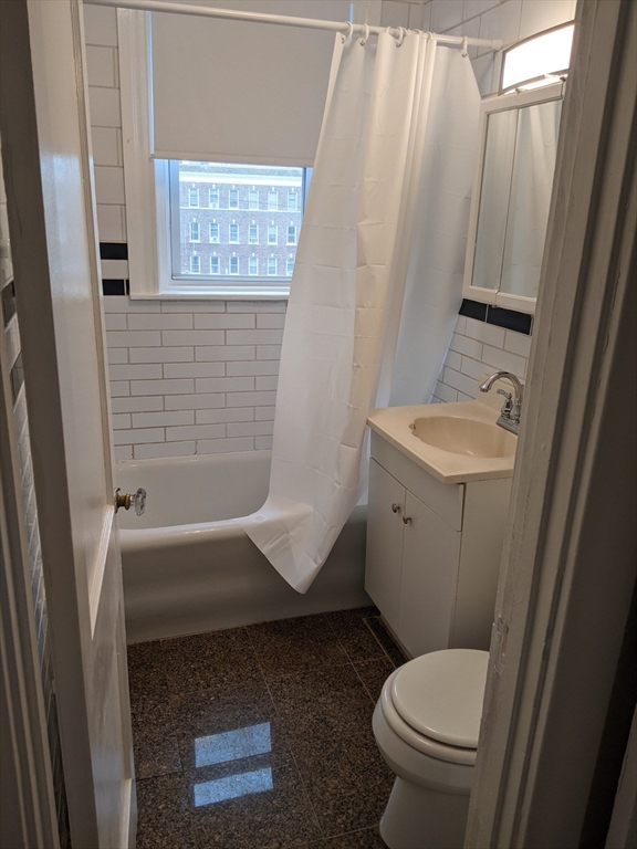 1 bed, 1 bath apartment for rent at 1607 Commonwealth Ave Unit 27, Brighton — photo 7 of 10