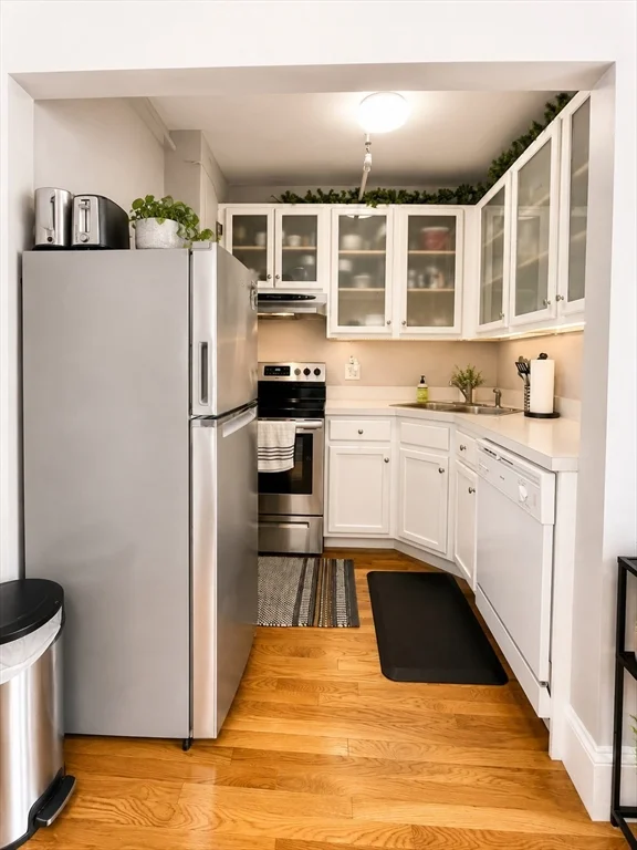 1 bed, 1 bath apartment for rent at 1607 Commonwealth Ave Unit 6, Brighton — photo 5 of 12