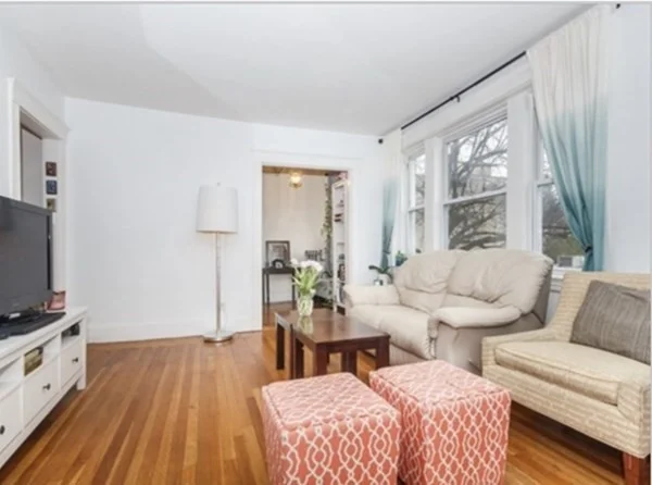 1 bed, 1 bath apartment for rent at 1607 Commonwealth Ave Unit 8, Brighton — photo 3 of 8