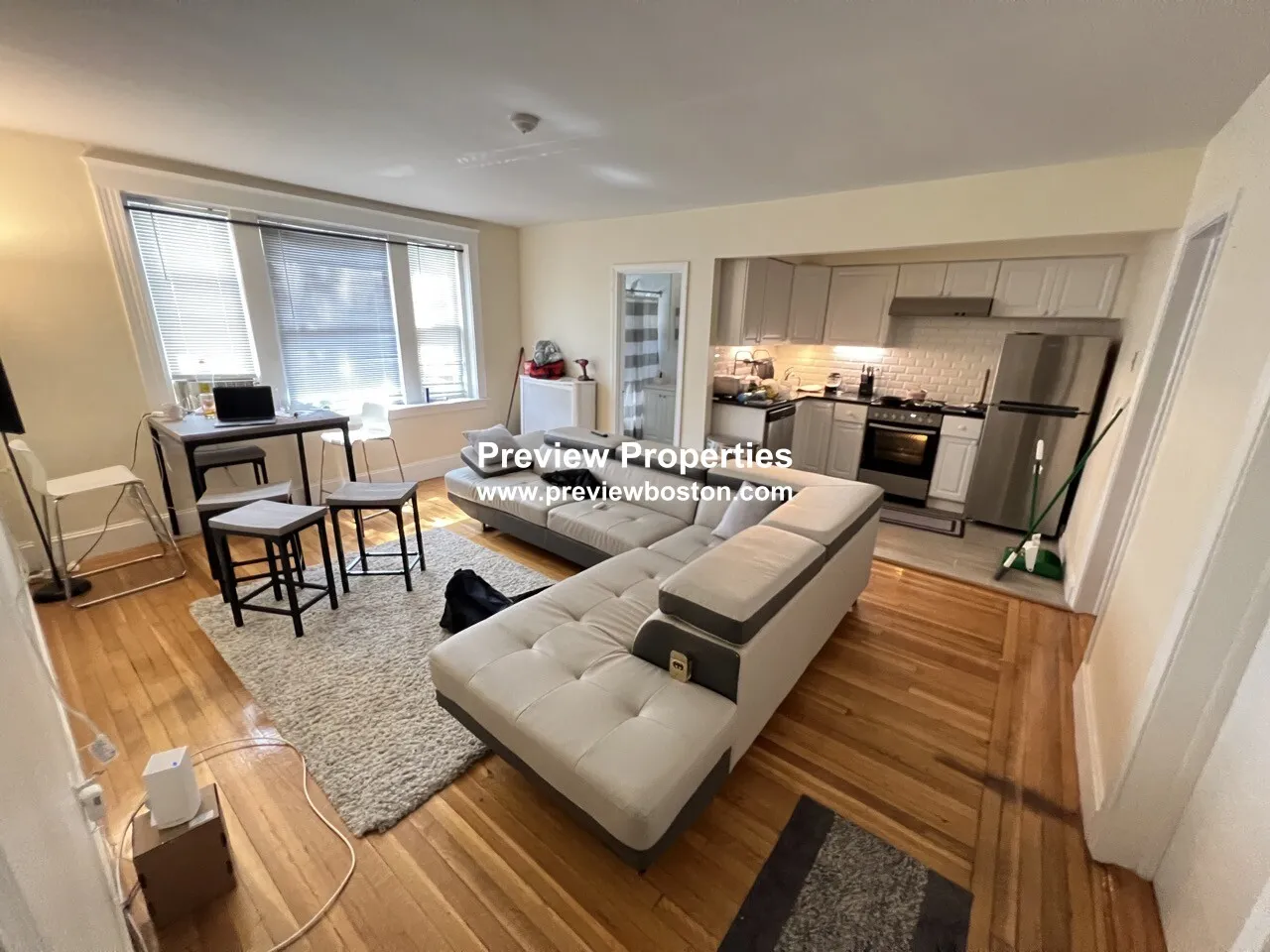 2 bed, 1 bath apartment for rent at 1607 Commonwealth Ave Unit 9, Brighton — photo 2 of 13