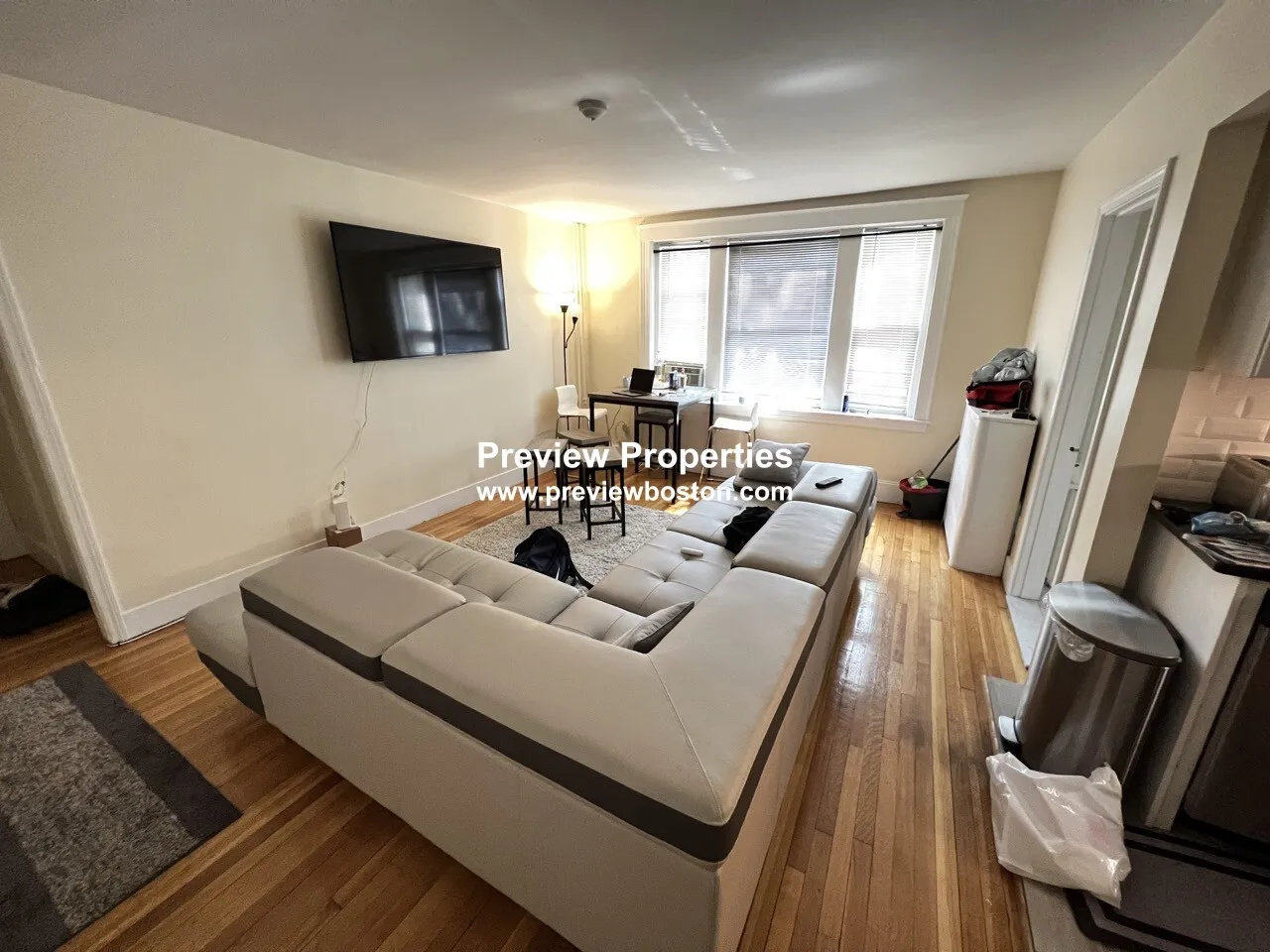 2 bed, 1 bath apartment for rent at 1607 Commonwealth Ave Unit 9, Brighton — photo 1 of 13