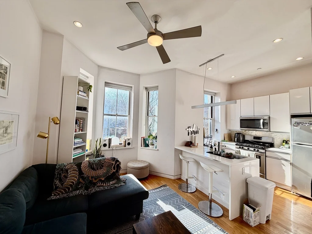 2 bed, 1 bath apartment for rent at 1607 Tremont St Unit 2, Mission Hill — photo 4 of 11
