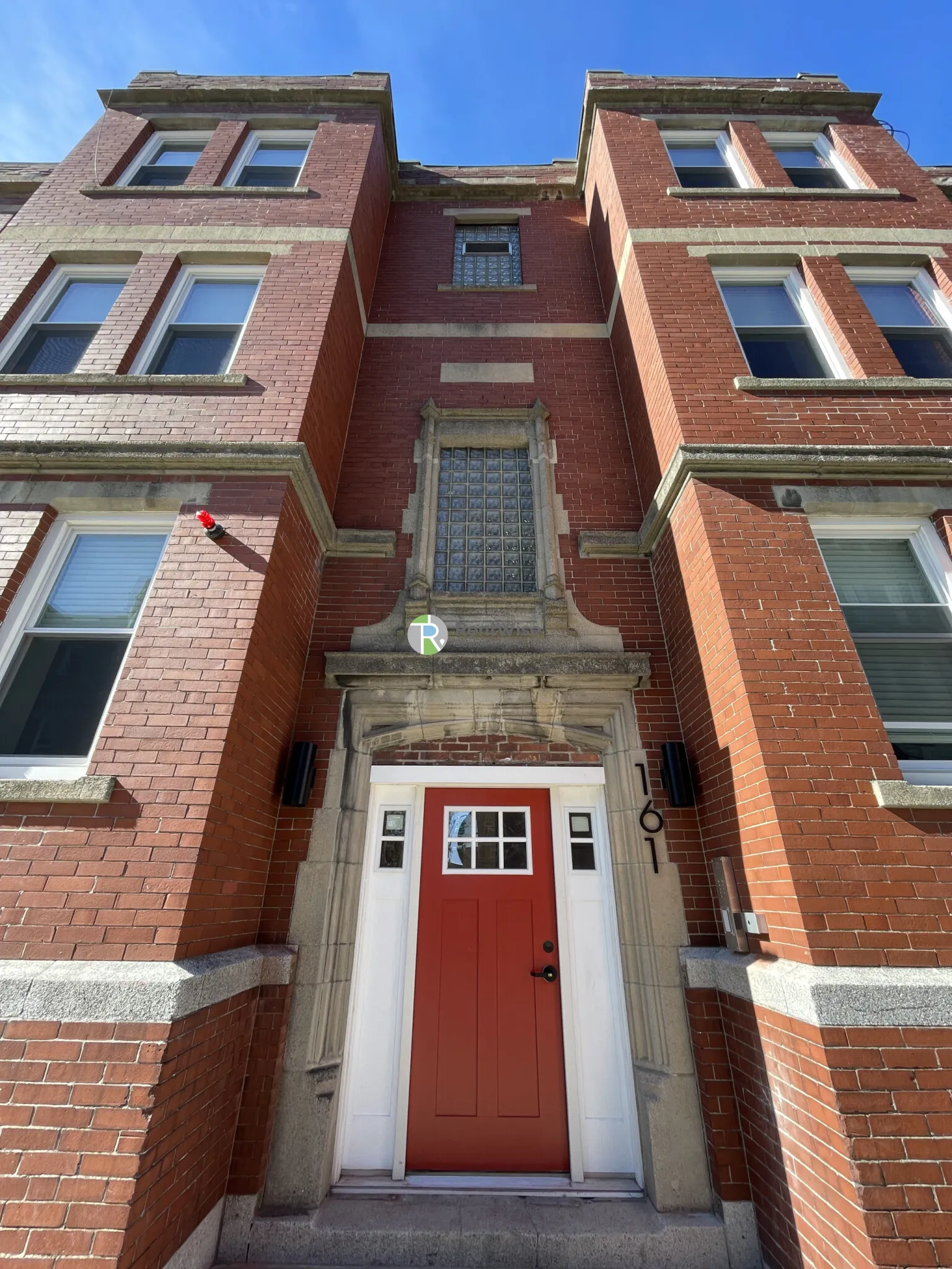 3 bed, 1 bath apartment for rent at 161 Allston St Unit 3, Brighton — photo 3 of 21