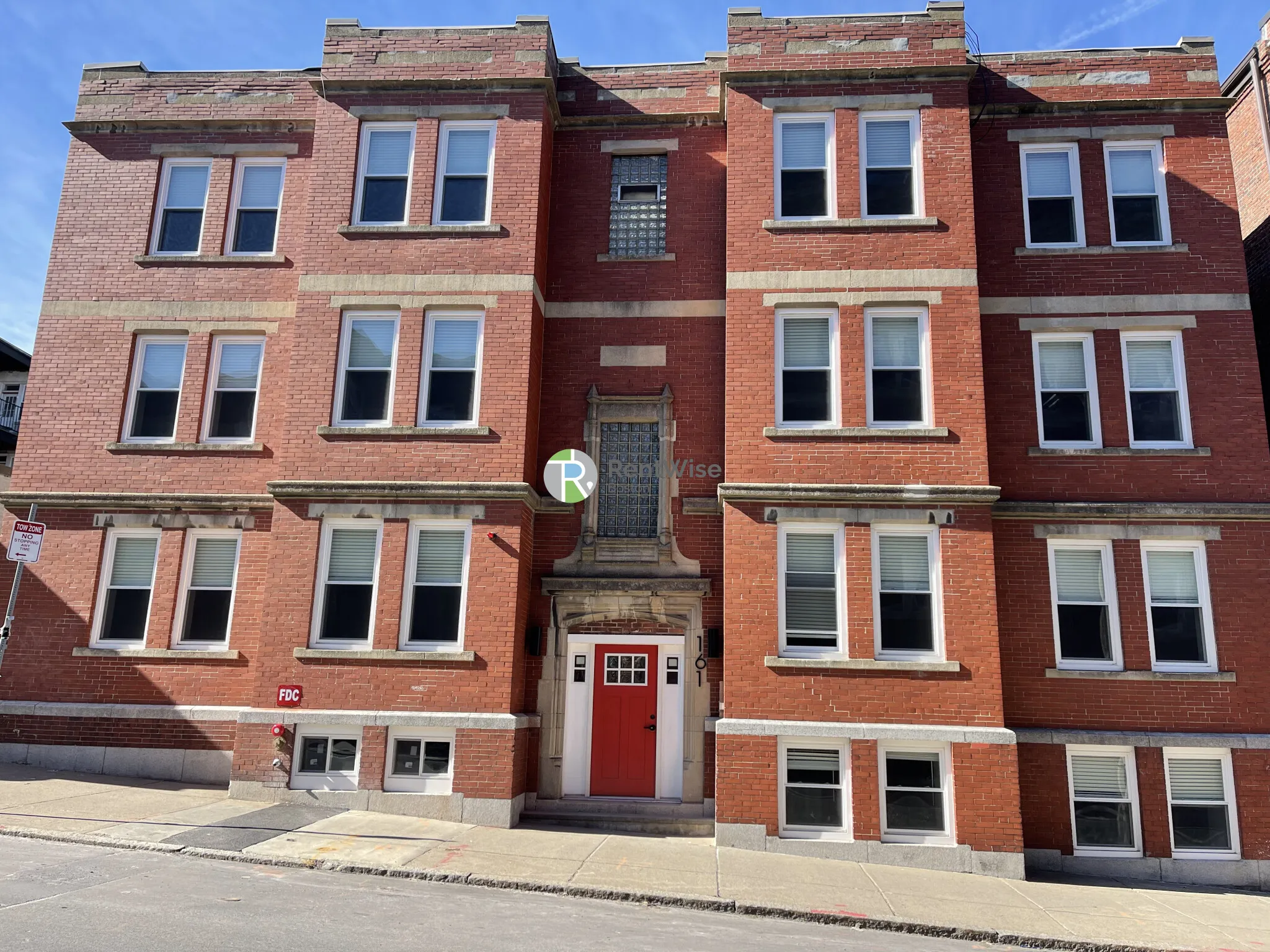 3 bed, 1 bath apartment for rent at 161 Allston St Unit 3, Brighton — photo 2 of 21