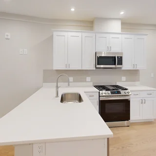 4 bed, 1 bath apartment for rent at 161 Allston St Unit 4, Brighton — photo 2 of 11