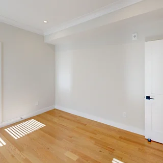 4 bed, 1 bath apartment for rent at 161 Allston St Unit 4, Brighton — photo 6 of 11