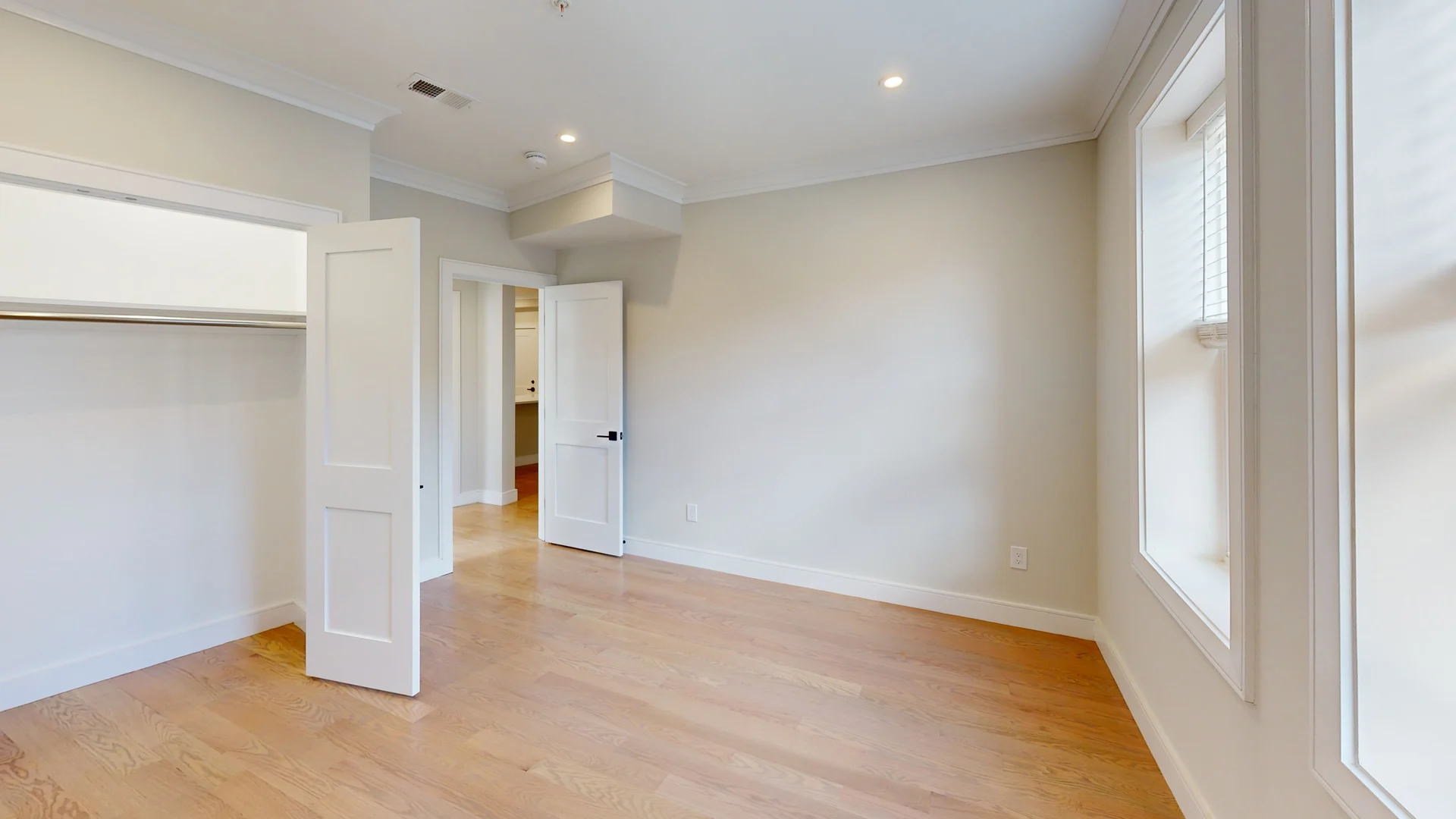 4 bed, 1 bath apartment for rent at 161 Allston St Unit 6, Brighton — photo 6 of 10