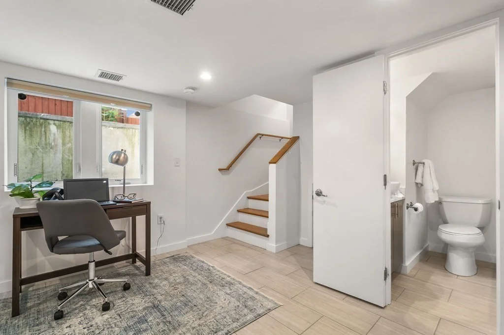 3 bed, 3 bath apartment for rent at 161 Auburn St Unit 161, Cambridgeport — photo 10 of 13