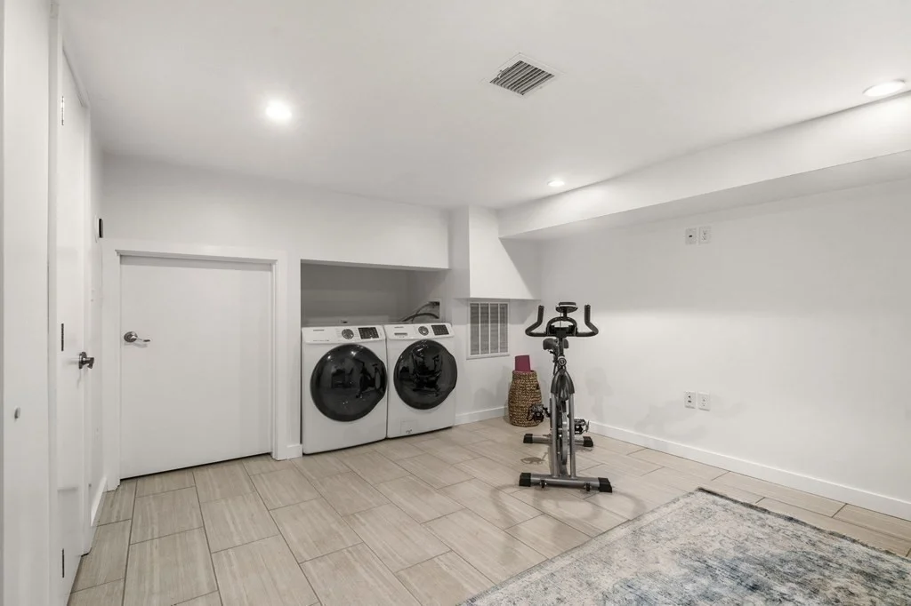 3 bed, 3 bath apartment for rent at 161 Auburn St Unit 161, Cambridgeport — photo 11 of 13