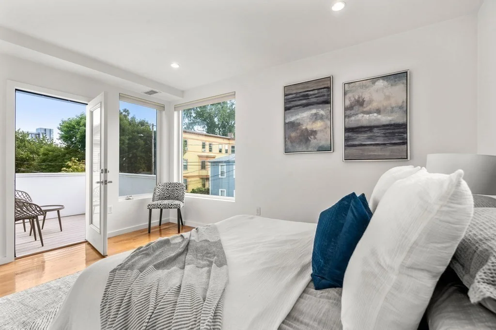3 bed, 3 bath apartment for rent at 161 Auburn St Unit 161, Cambridgeport — photo 5 of 13