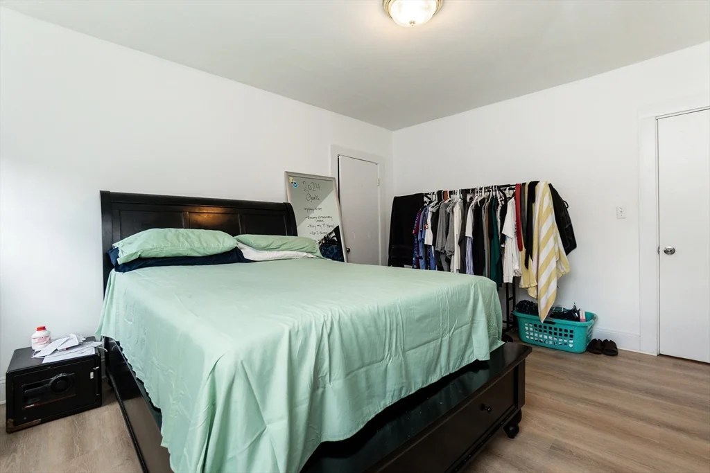 3 bed, 1 bath apartment for rent at 161 Bates Ave Unit 161, West Quincy — photo 12 of 26