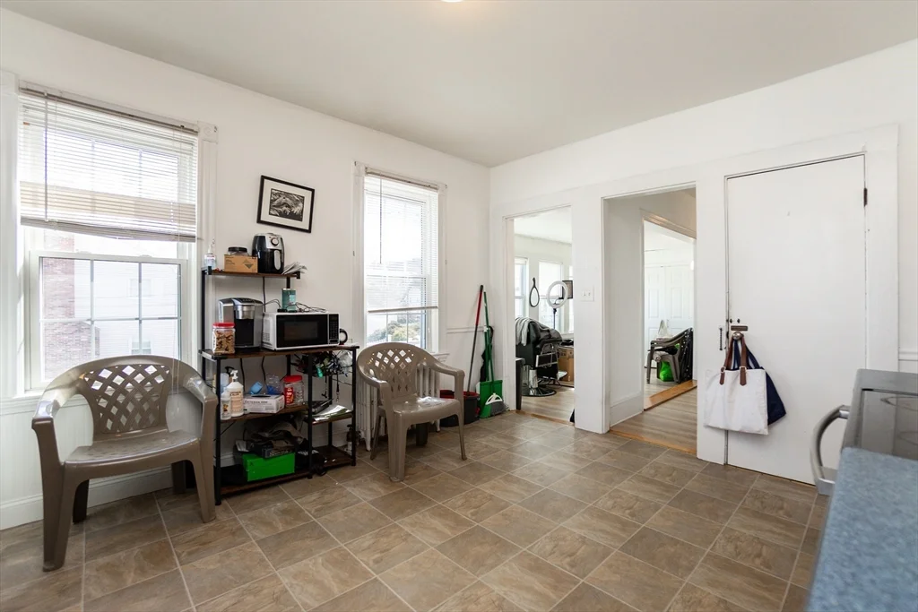 3 bed, 1 bath apartment for rent at 161 Bates Ave Unit 161, West Quincy — photo 20 of 26
