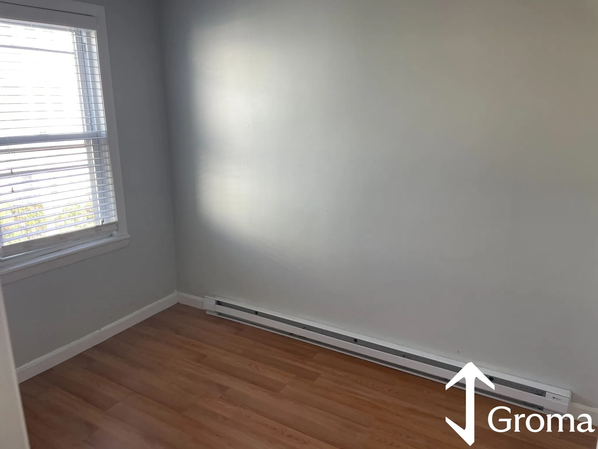 3 bed, 1 bath apartment for rent at 161 Bennington St Unit 2, East Boston — photo 4 of 11